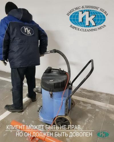 Уборка паркингов фото персонала за работой