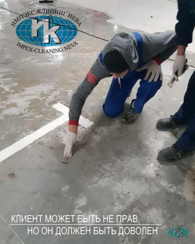 Уборка паркингов фото персонала за работой