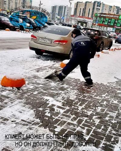 уборка прилегающей территории офиса в теплый период